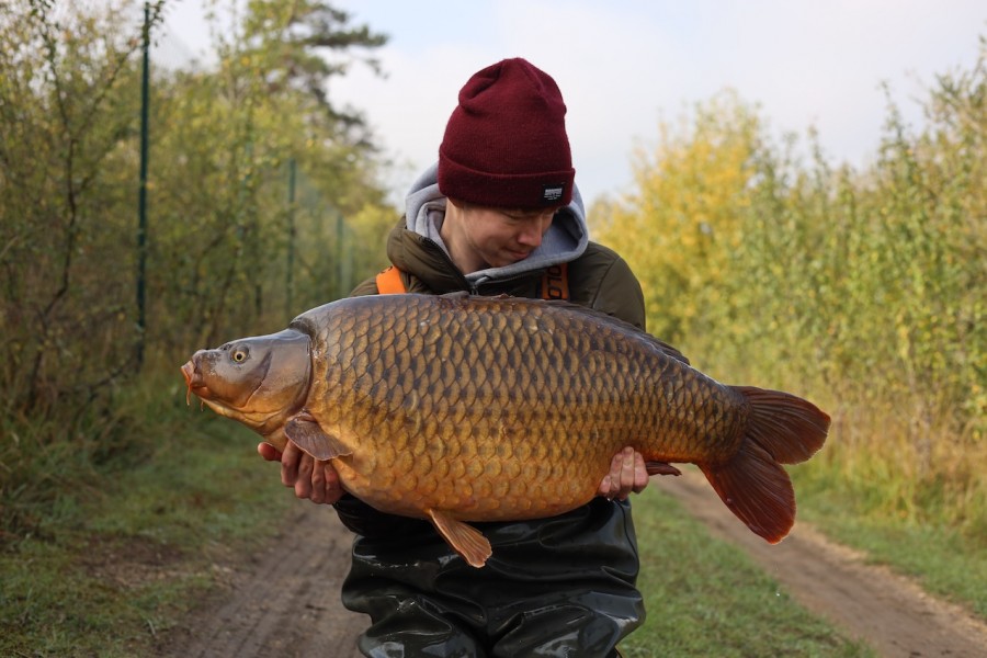 Ed Newall, 37lb 8oz, Billy's, 27/09/2025
