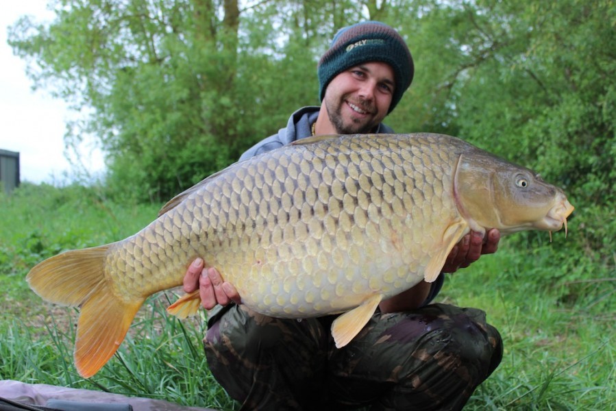 34lb 14oz April 2014