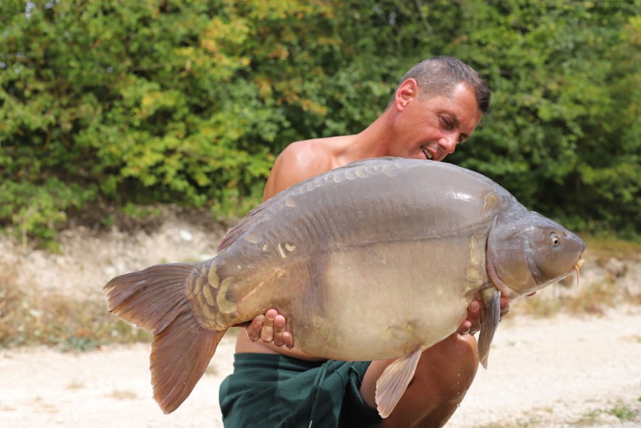 Tony Jones 41lb8oz Birches 28.7.18