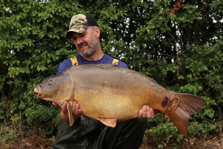 Andy Lewis - 42lb 4oz - Beach - 21.08.2021