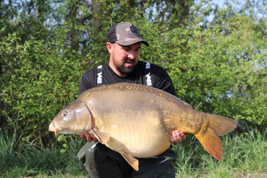 Chris Guy - 41lb - Turtles Corner - 30/04/2022