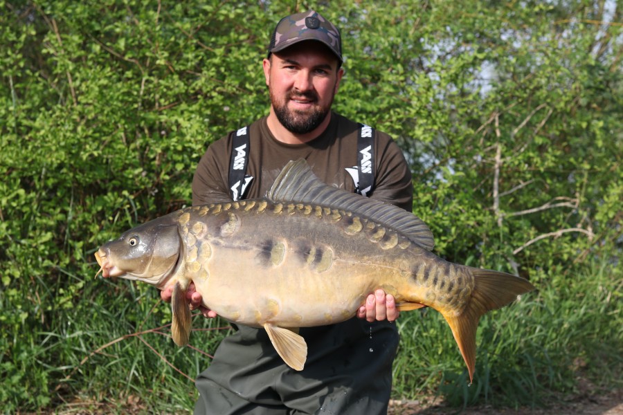 Chris Guy - 27lb 12oz - Turtles Corner - 30/04/2022