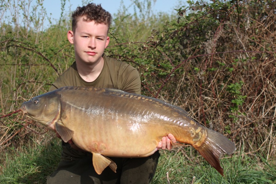 Lewis Mcmillan, 36lb, Shingles, 20.4.19