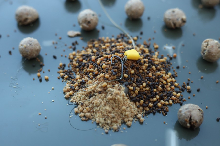 Solid bags amongst a spread of boilie works well