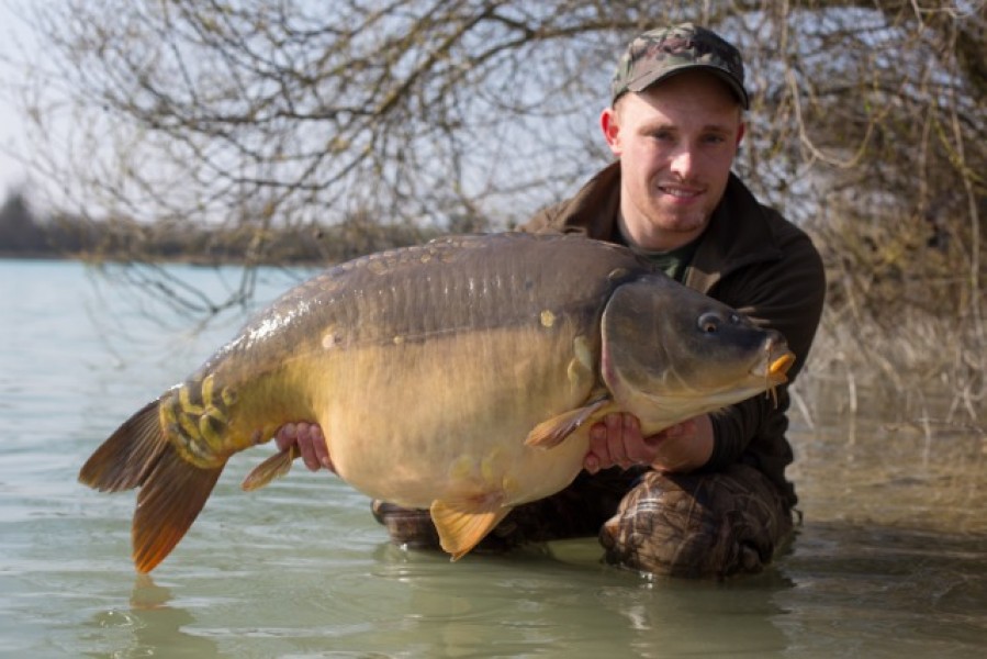 Team Korda Germany with an upper 30lb mirror