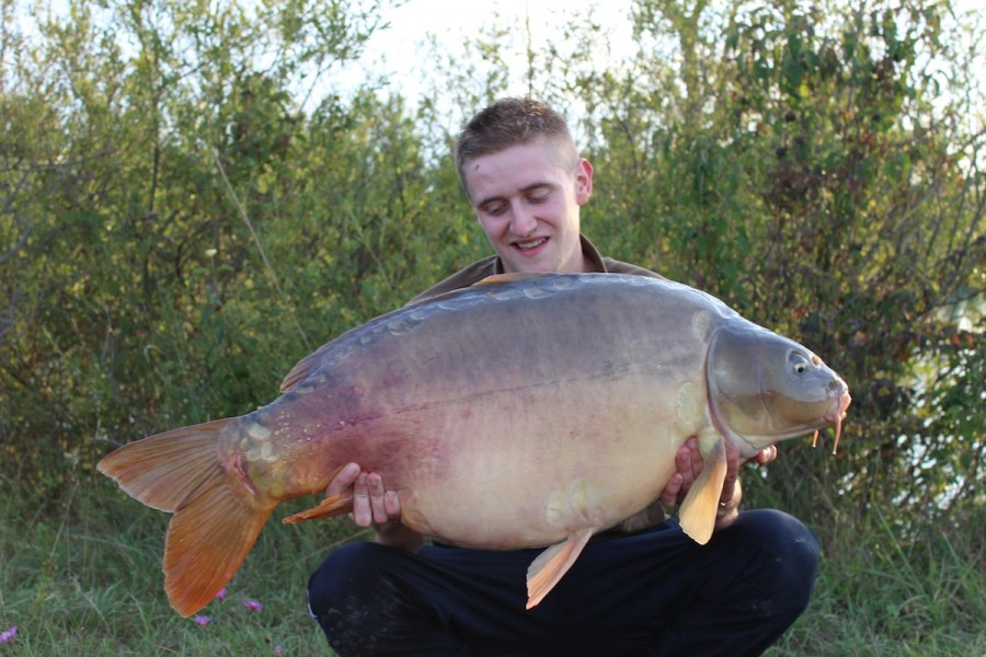 Tom with 'Frankie' 39lb 8oz