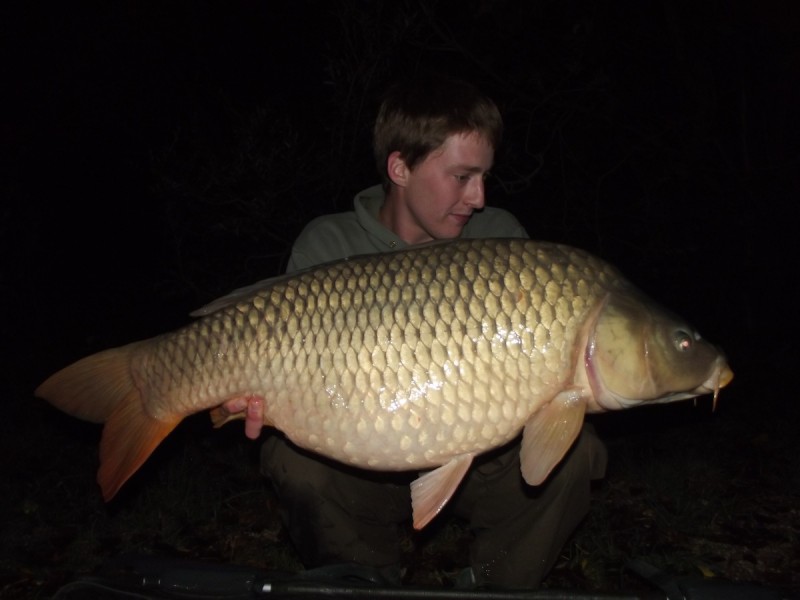 A 32.00lb Road Lake mirror
