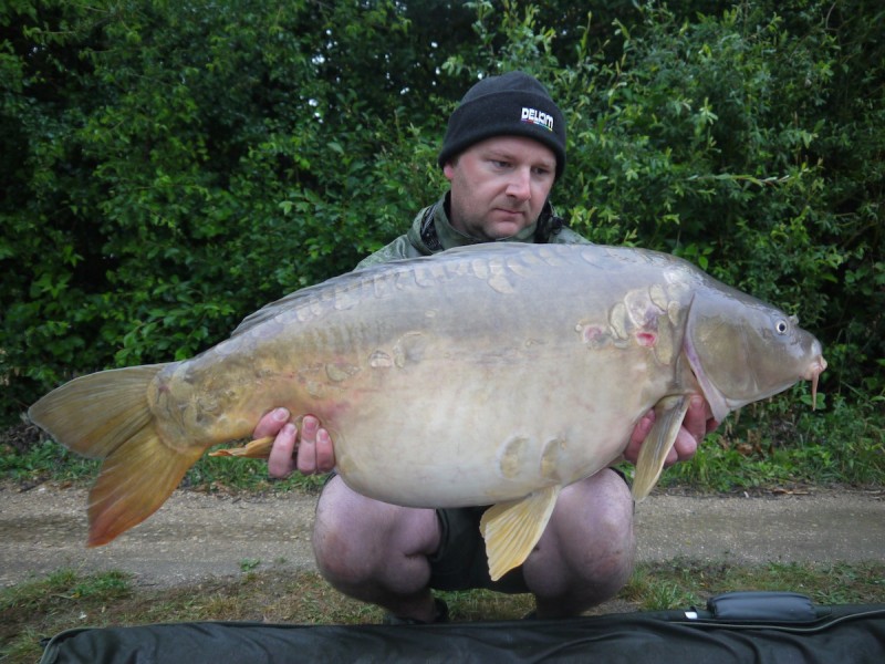 a nice 34lb mirror