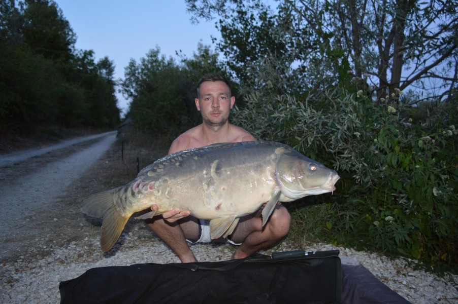 a A nice 30lb 6oz common for oliver