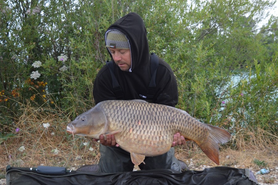 Les with a 30lb 5oz mirror