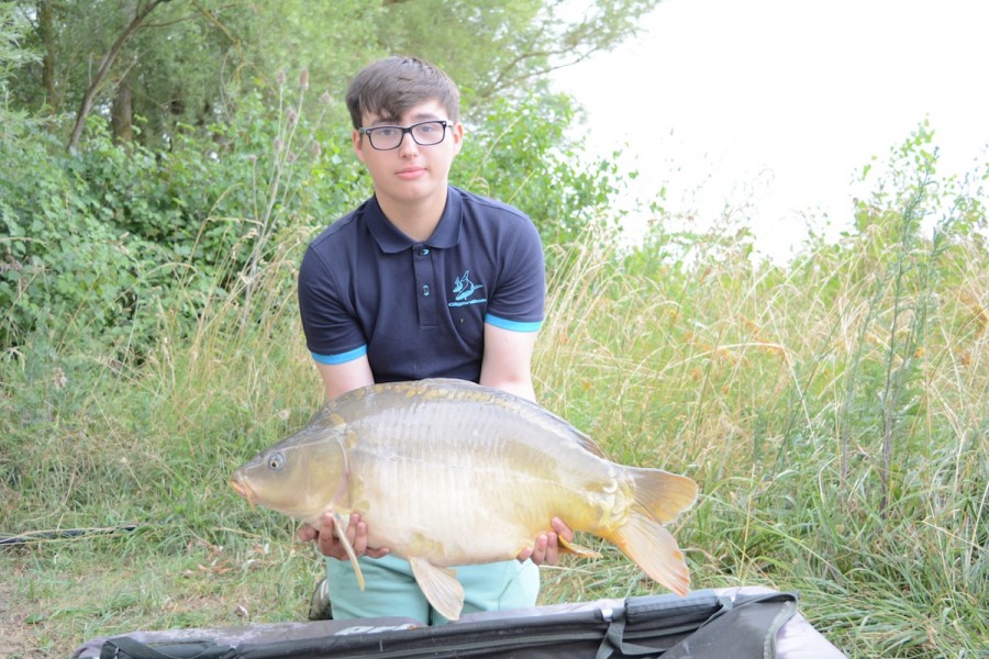 A 29lb 12oz mirror for Kasy