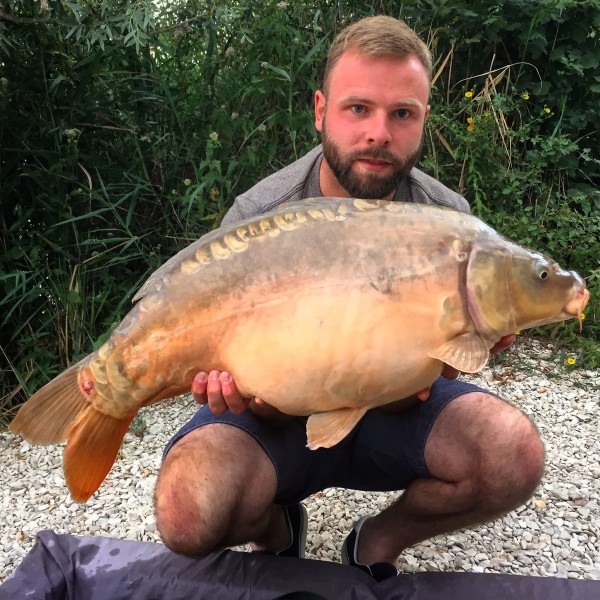 A 35lbs mirror for Matt