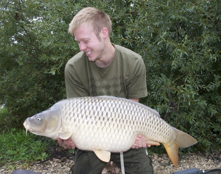 howard and a 32lbs mirror