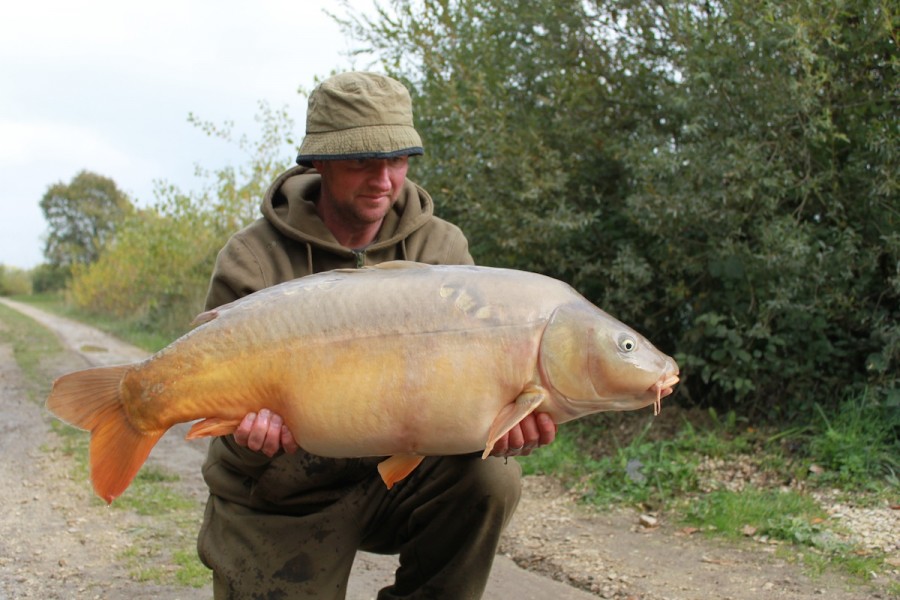a 35lb mirror for richard