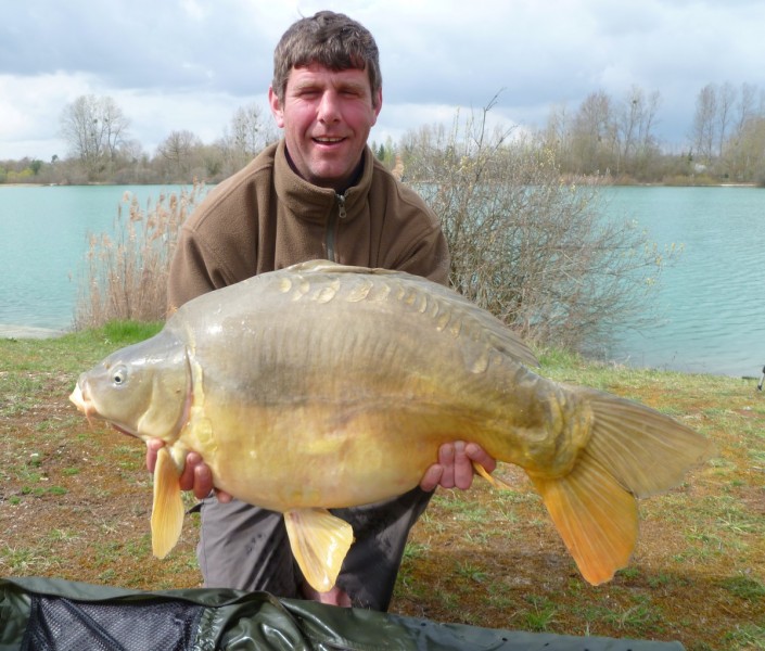 Rob Dare with a 31lb Mirror