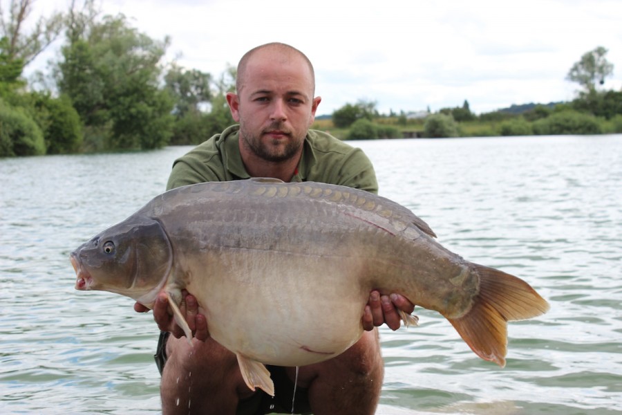 Jaymes with Toucan at 40lb