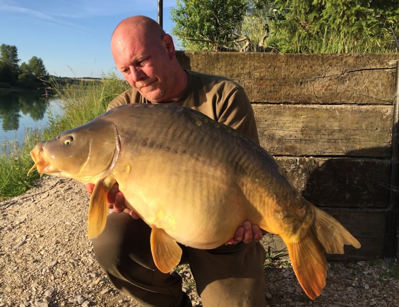 Richard with a 32lbs mirror