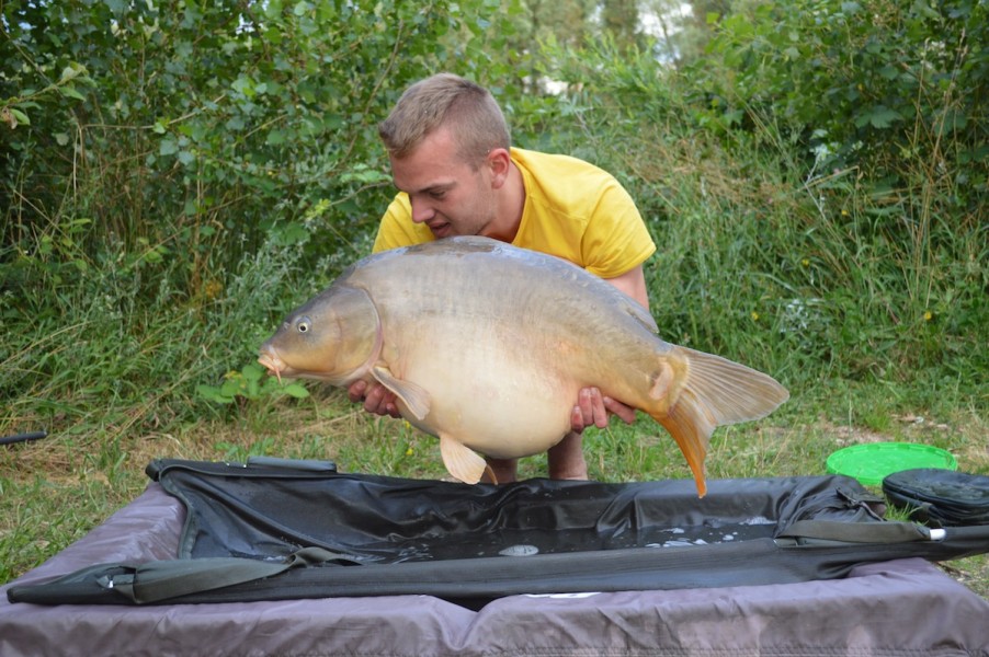 Jonathan with a 38lbs mirror