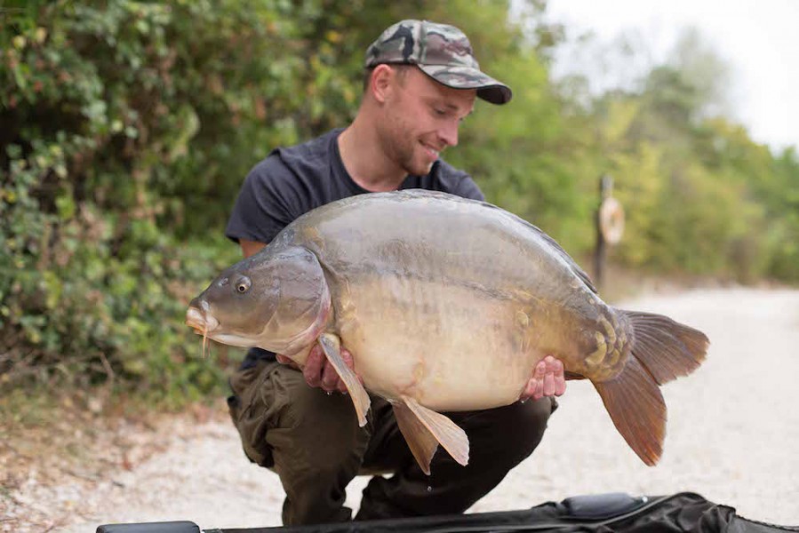 Nils with a 33lb mirror from Decoy