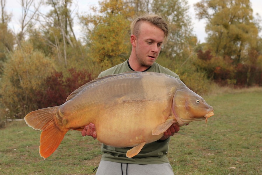 The Decoy 44lb 12oz Billys