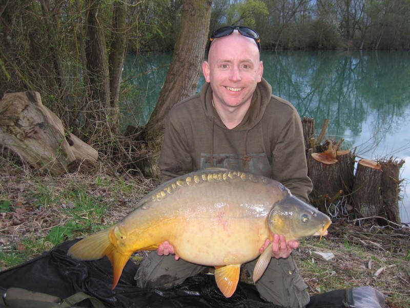 Paul Molleneux with a 32lb Mirror from Turtles Corner