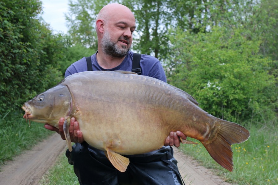 Keith with Ron's 47lb Bachelier's, 29.4.17