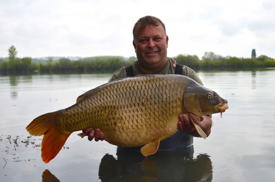 Dave Evans in Tea Party 1 with a 38lb Mirror