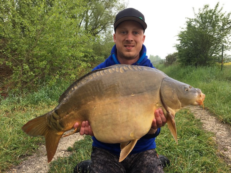 A 36lb mirror for Sven