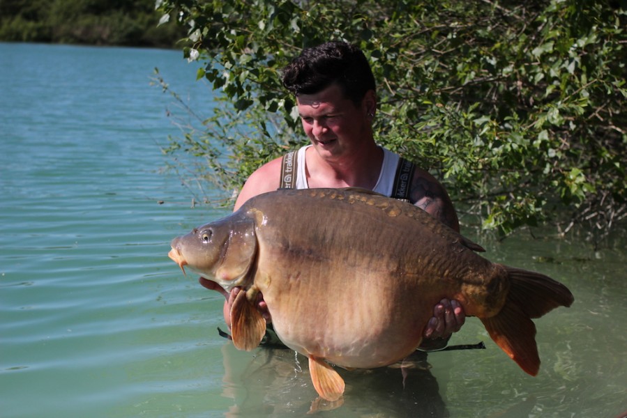 Olly with Baldwick at 43lb8oz from Brambles