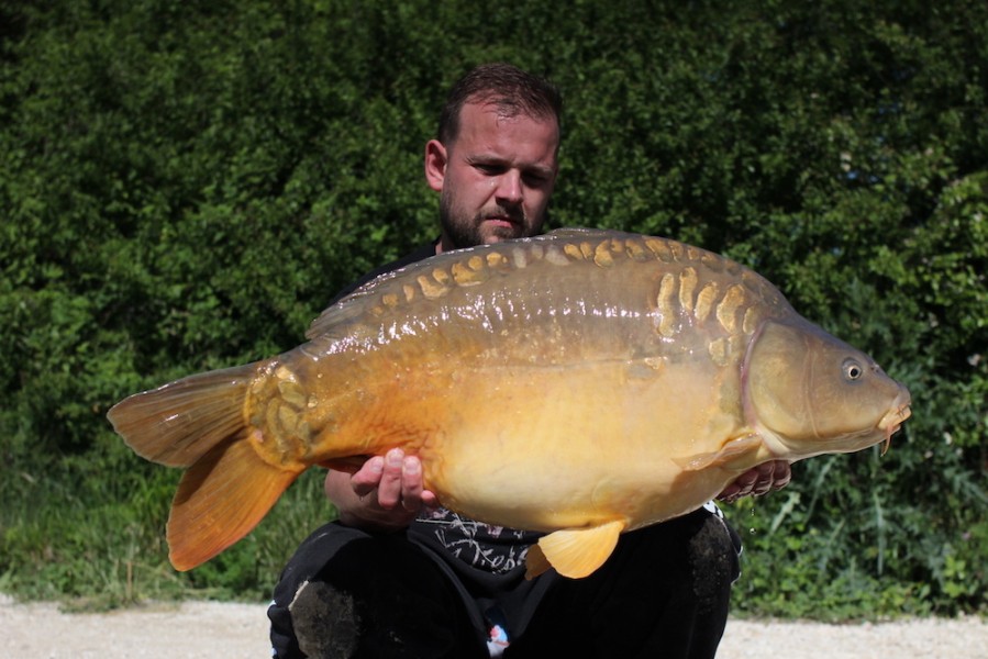 Dave with Sergeant at 35lb from T1