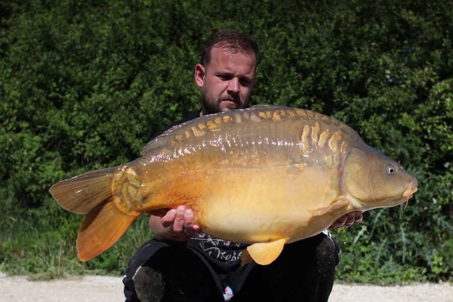 Dave with Sergeant at 35lb from T1