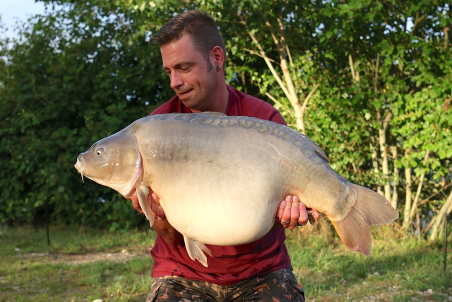 Jeffry Hendrix with Toucan at 44lb from Tea Party 1 1.7.17