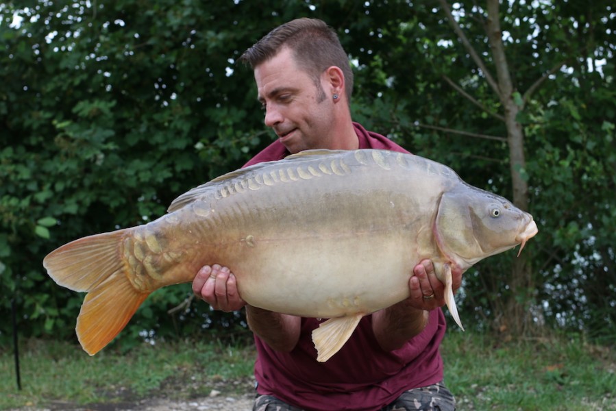 Jeffry Hendrix with a 33lb Mirror from Tea Party 1 1.7.17