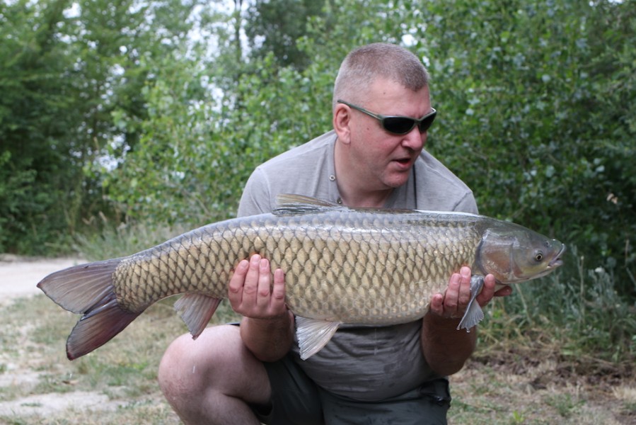 Stan Staniszewski with a 26lb Grassie from Tea Party 1 24.6.17