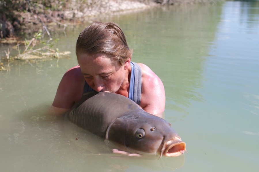 Rita really got into giving the fish a kiss. They all got a peck.