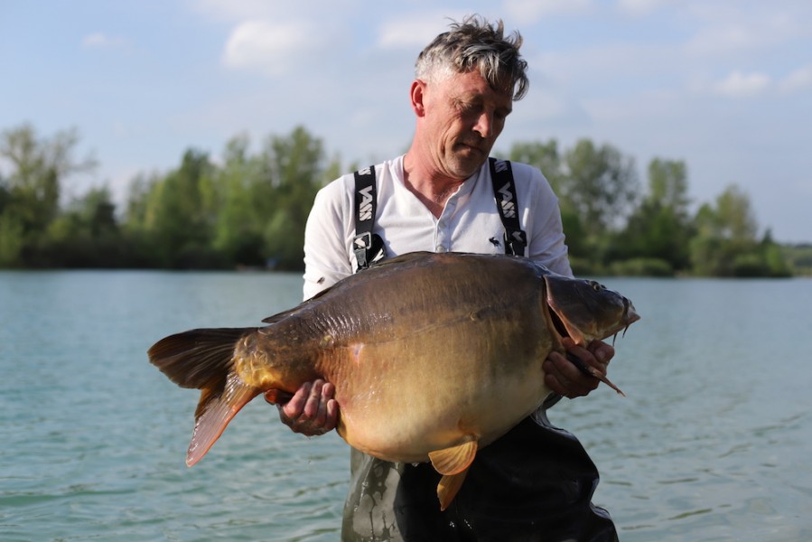 Lee Clarke, 40lb 4oz, New Beach, 21.4.18