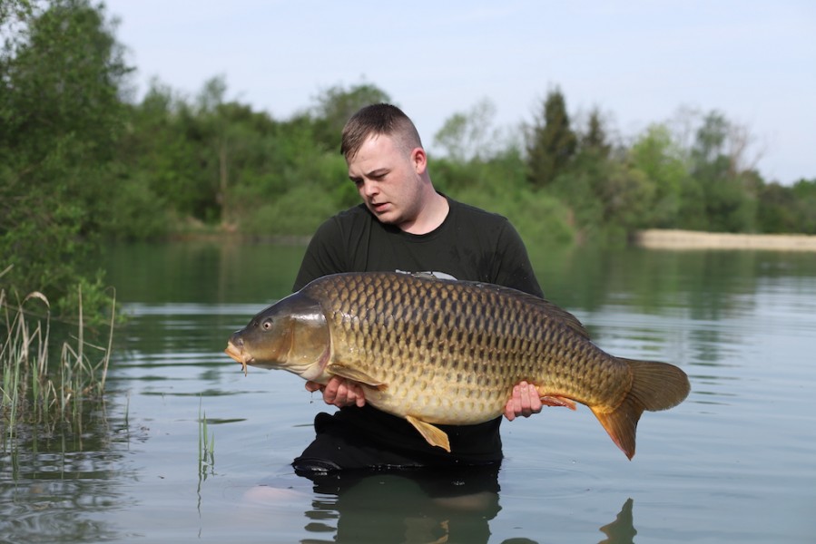 Lewis Ashley, 42lb 4oz, The Cage, 21.4.18