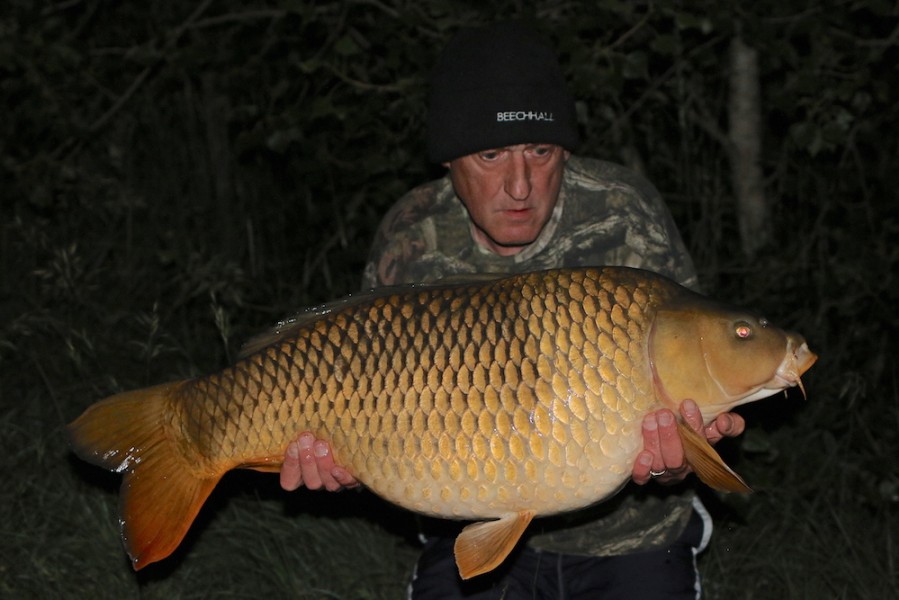 Murray Harkness, 30lb 4oz, Bacheliers, 19.5.18