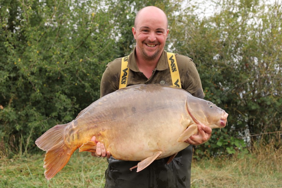 Aaron Hutson (AKA Poodle), 53lb 8oz, Double Boards, 25.8.18