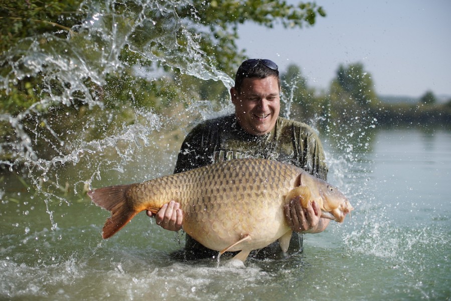 Getting another Gigantica Soaking!