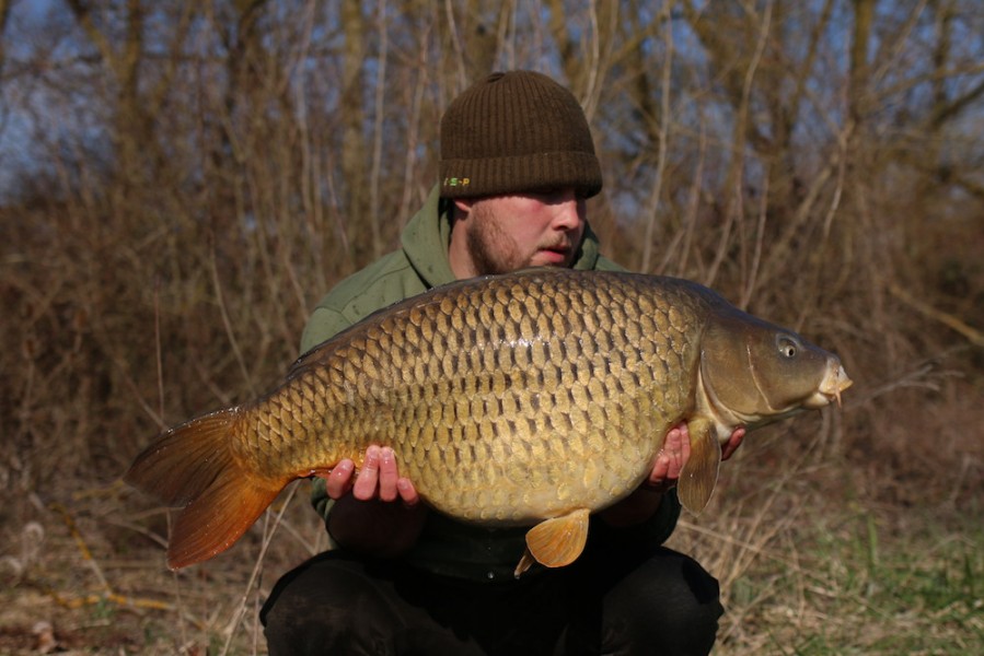 Jack Link with a 26lb common from Turtles 23/03/19