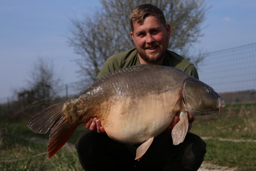 Jack Link with Fleur at 34lb from turtles corner 23/03/19