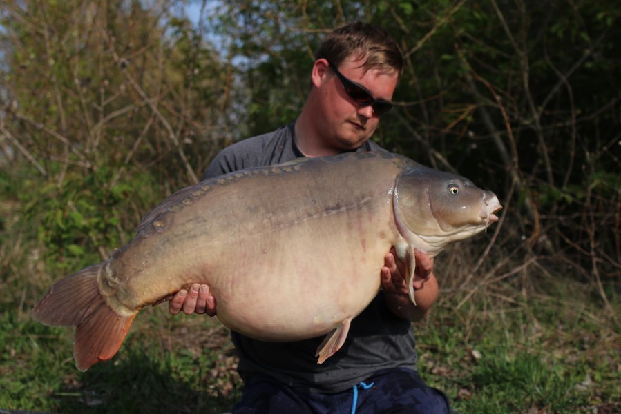 Paul Burt with Toucan at 47lb 8oz from Tea Party 1 13.4.2019