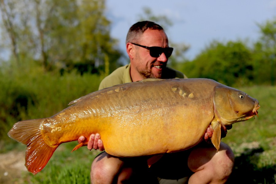 Stuart Wigg, 44lb, Billy's, 27.4.19