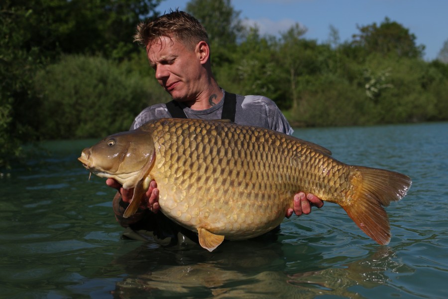 Ben Kurtz, 42lb 4oz, Beach, 11/05/19