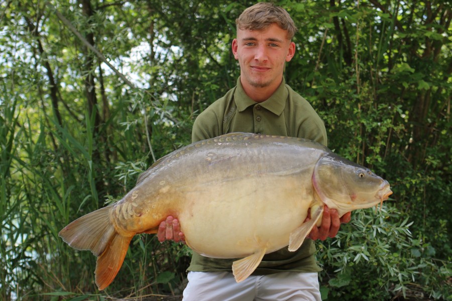 Miles with Loerchen at 40lb Decoy 25.5.2019