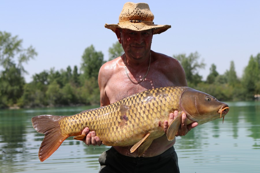 Dave with his new pb at 30lb from Dunkerque 20/7/19