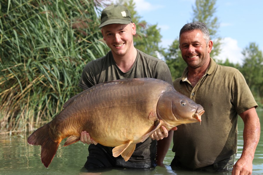 Nigel Badger with Ron's at 54lb from the Goo 17/8/2019