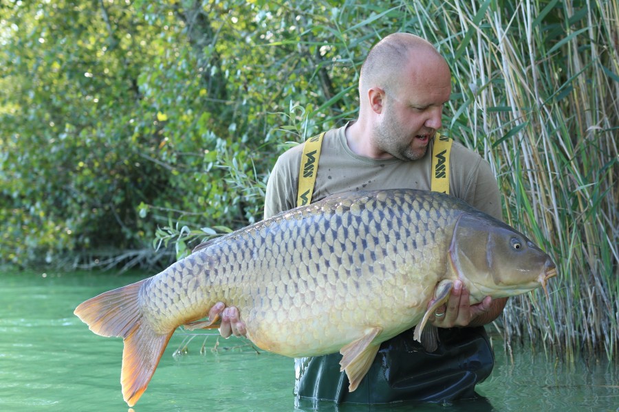 What a unit for Gav, "Something About The Hat" 54lb.............