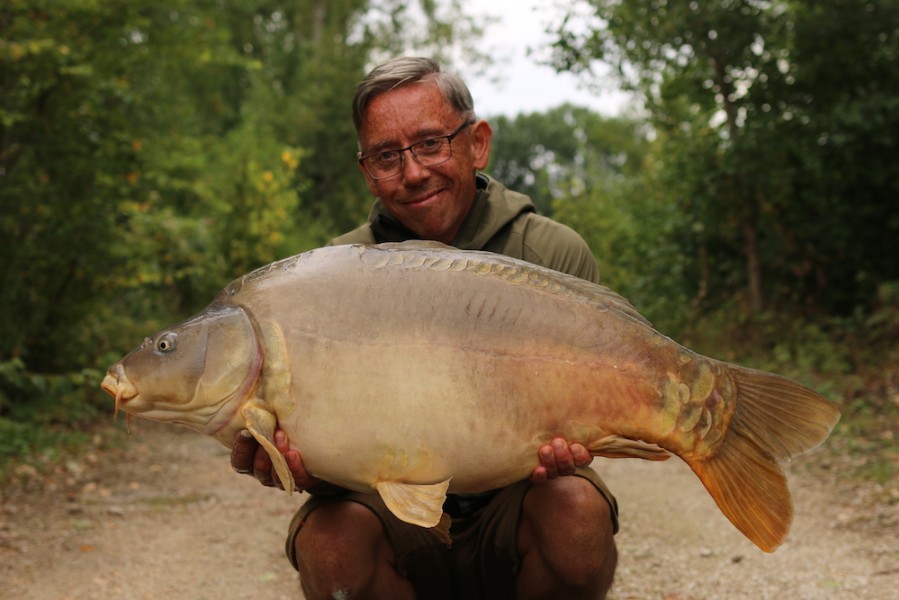 Joe Turnbull with "Percy" at 36lb on the nose.....